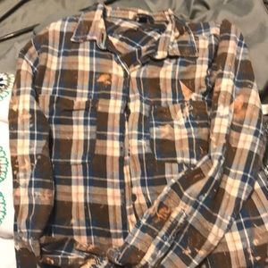 Women’s distressed flannel